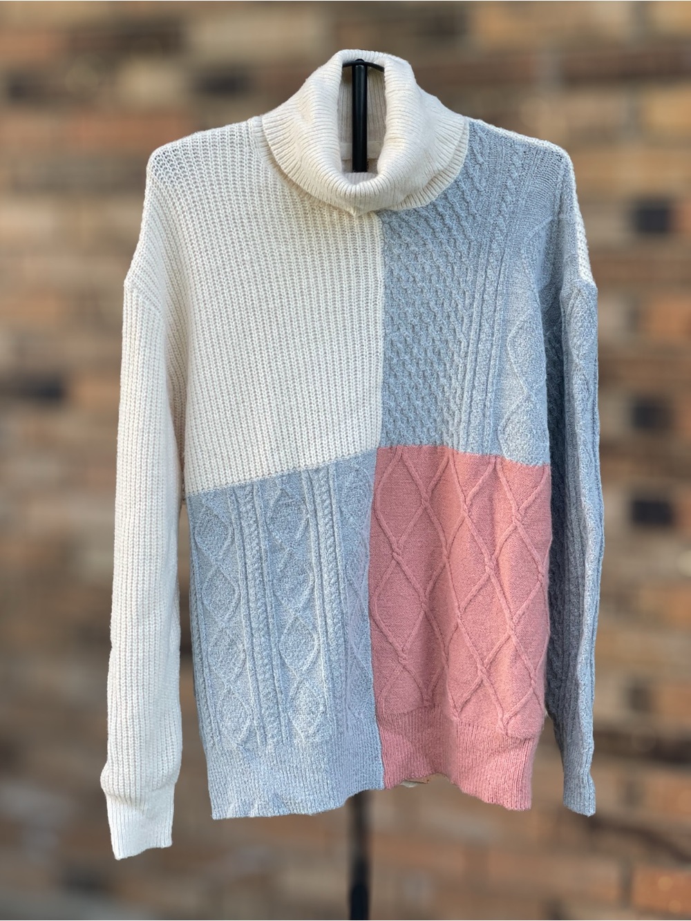 Entro Large Colorblock Cable Knit Turtleneck Sweater Pink Gray Cream